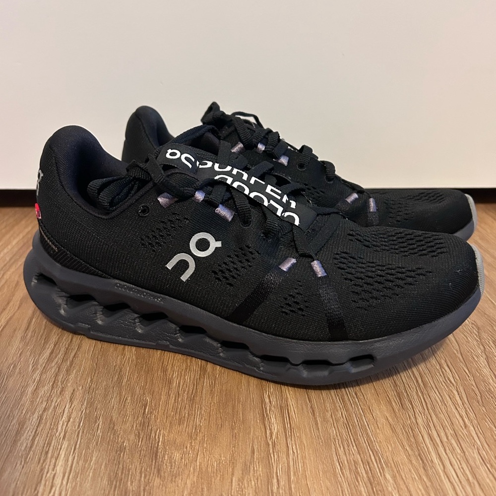 On CloudSurfer Shoes - Black - Women’s With CloudTec Phase - Size 8
